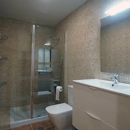 Con Garaje, El Barco 公寓 *